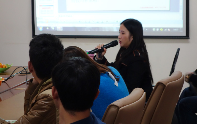 昆明亚美体育网络公司从2013年开始筹备新媒体营销公益讲座和老客户网络营销沙龙，亚美体育邀请了国内网络营销和移动互联网营销专家亲临公司，为保证培训质量和沟通效果，亚美体育每次只邀请20-30家老客户参加（全免费），亚美体育将秉承全公益、全免费、不推销任何产品和服务、只讲干货等原则，为新老客户创造更多价值。